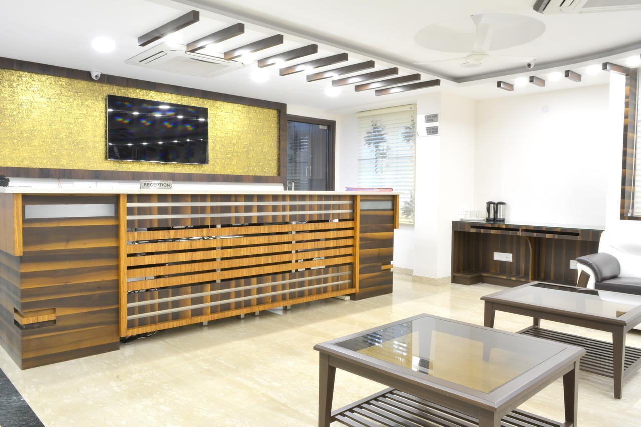 Hotel Tara Palace Redfort New Delhi